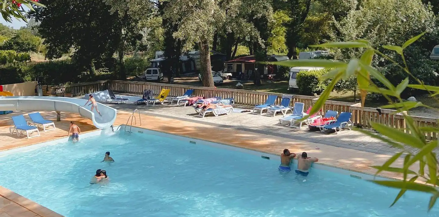 Camping Le Bois des Roches