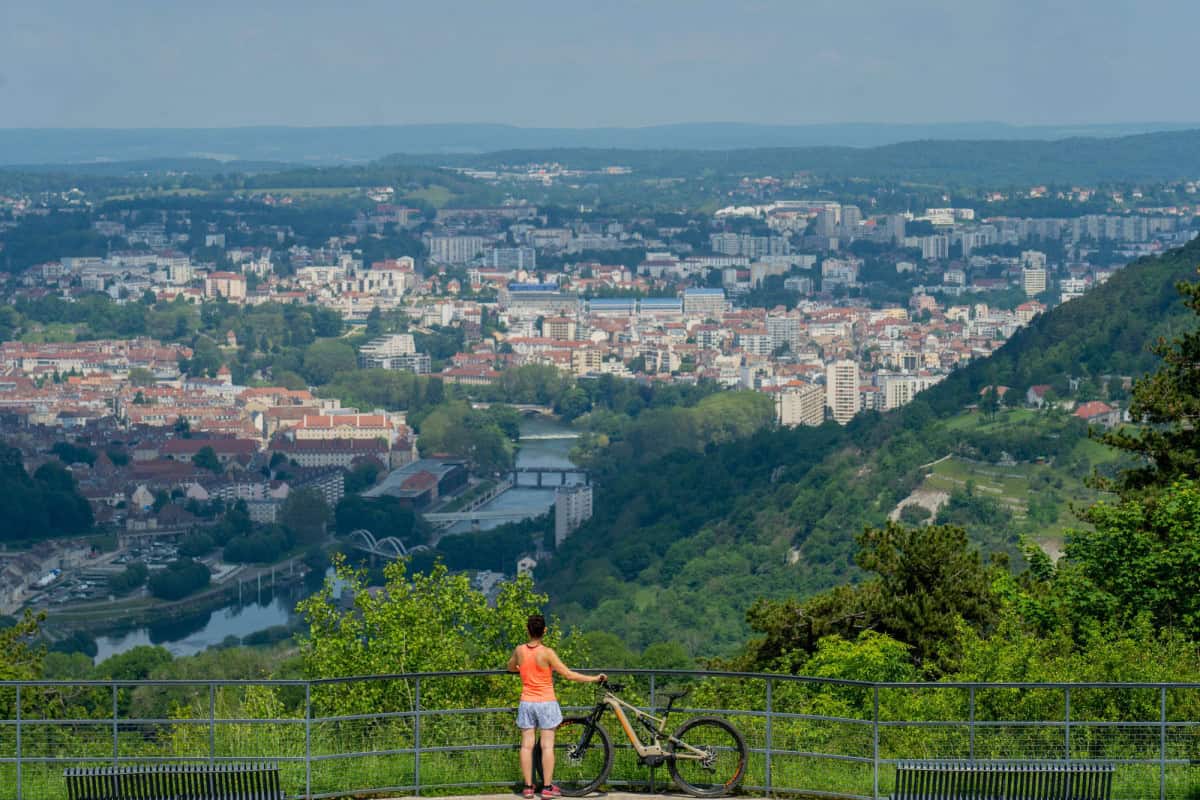 Besançon - aire de camping-cars Canot