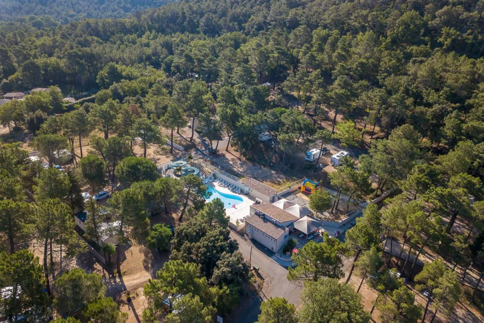 Camping La Pinède en Provence