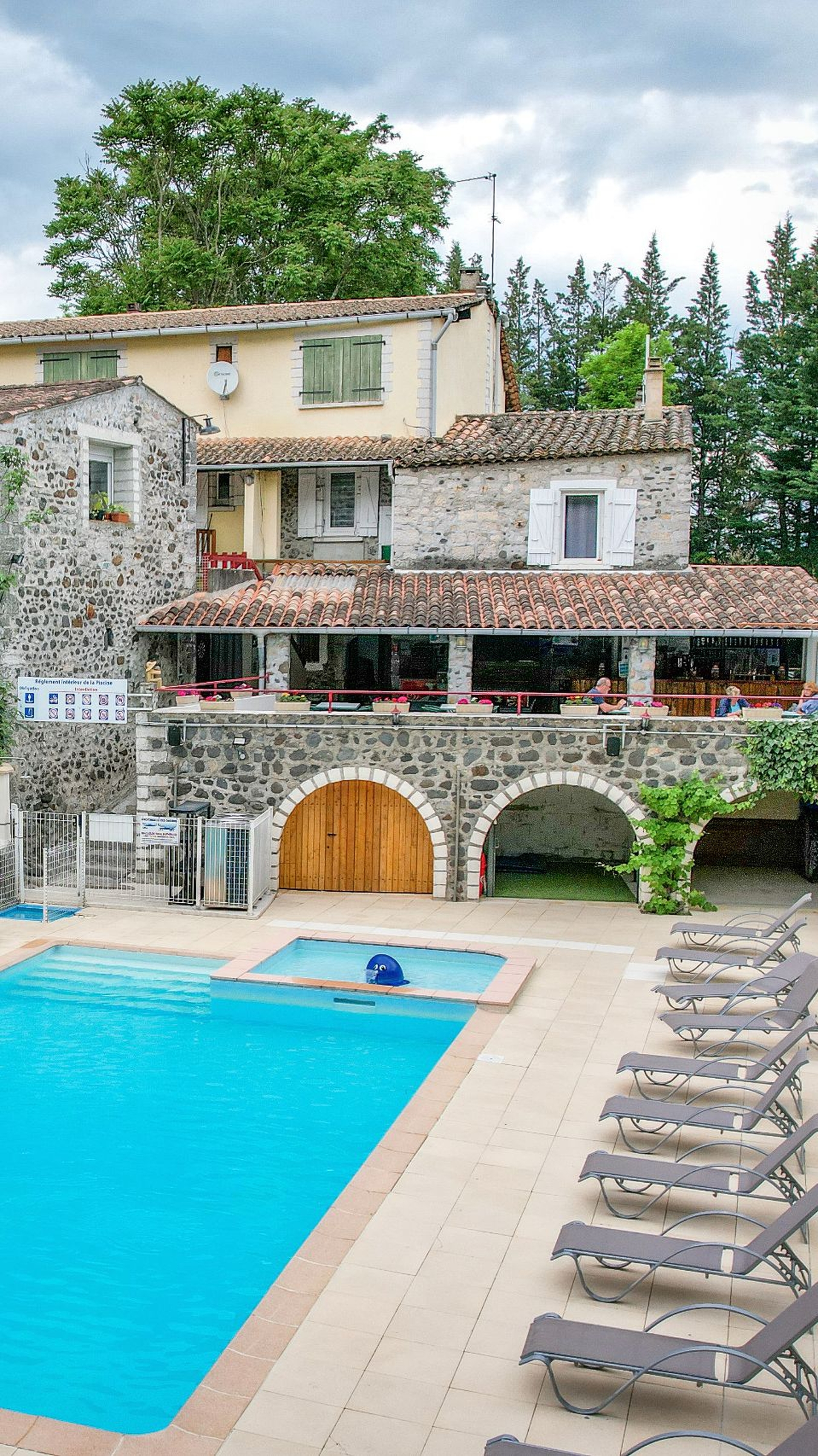 Camping Les Rives d'Auzon